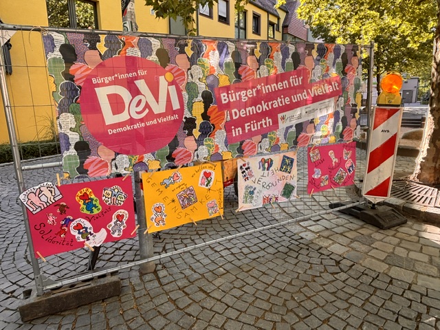 Banner und Plakate aus der Wäscheleine-Aktion